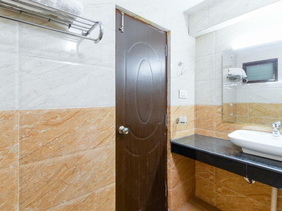 Oyo 46485 Hotel Vijayant Манали Экстерьер фото